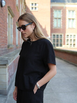 Skall Studio Nila Tee