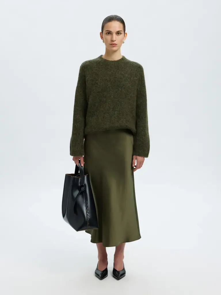 Selected Gabriella O-neck