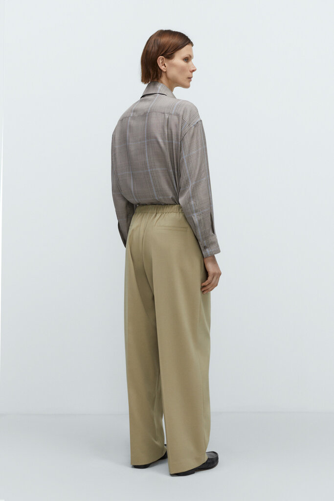 Cordera Pleated Relaxed Pants