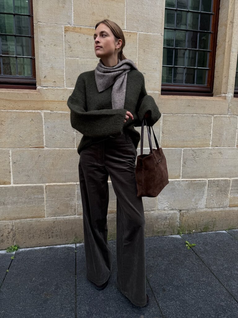 Selected Gabriella O-neck