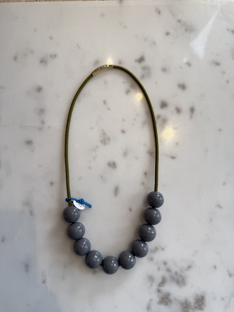 Woody collier Amande/Gris