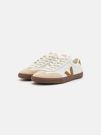 Veja Volley Sneakers