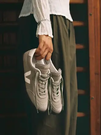 Veja Panenka Sneakers