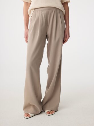 Knit-ted Wenda Pants