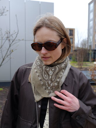 Von Goat Bandana calvina paisley olive