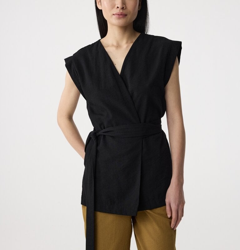 Knit-ted Iris Blouse