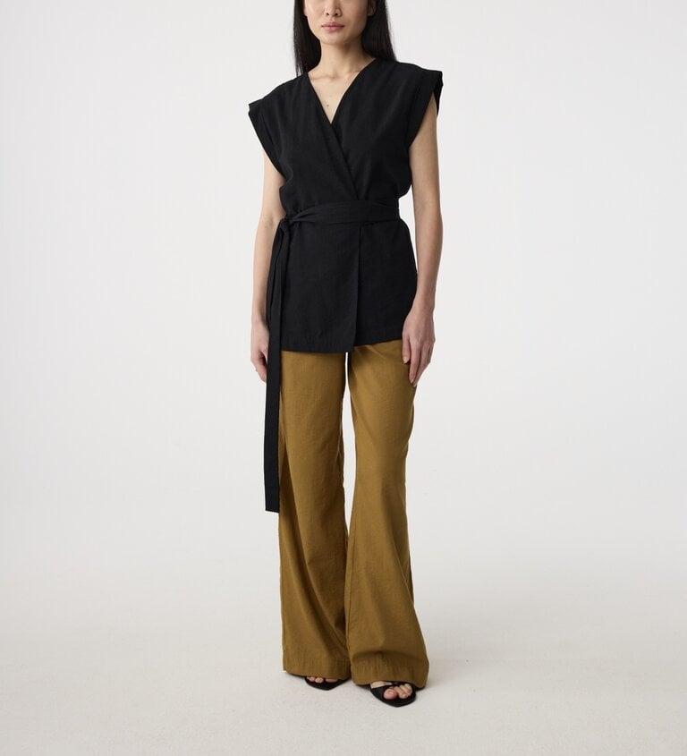 Knit-ted Iris Blouse