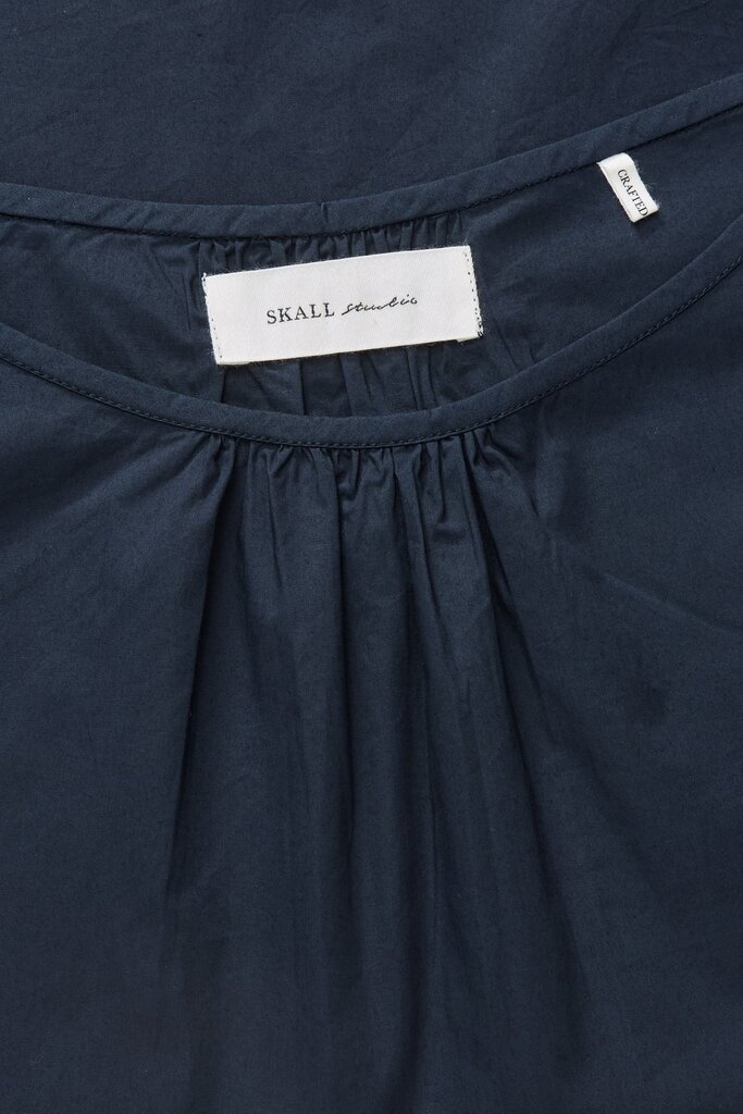 Skall Studio Amun Top