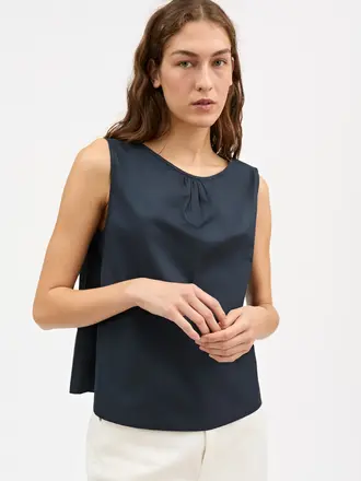 Skall Studio Amun Top