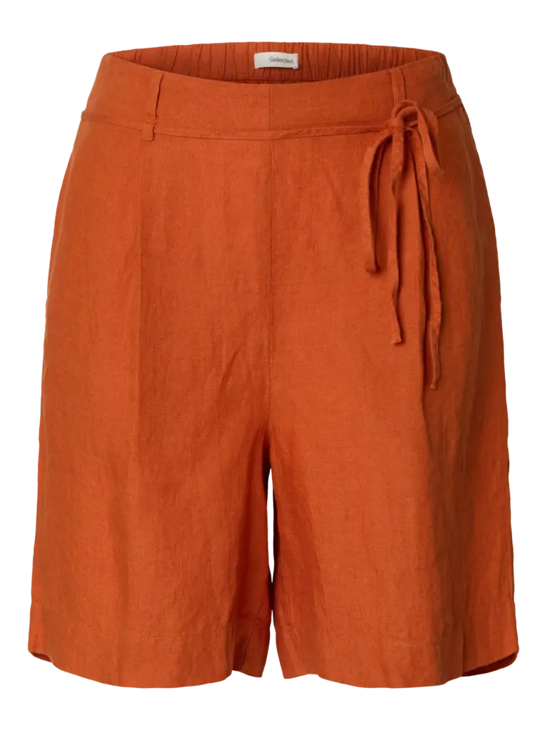 Selected Linna Short