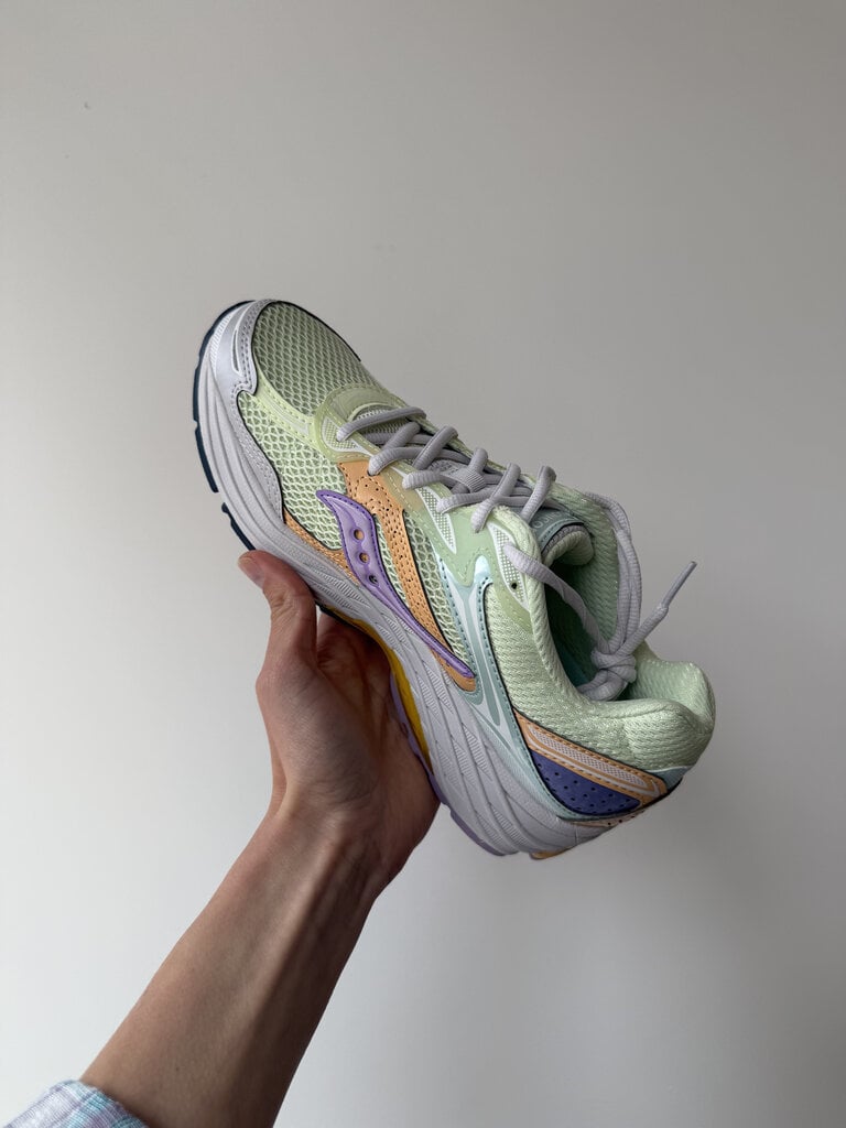Saucony Progrid Omni 9