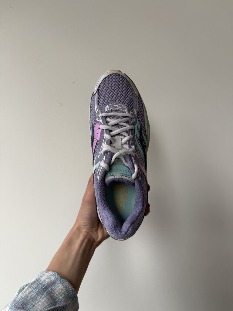 Saucony Progrid Omni 9