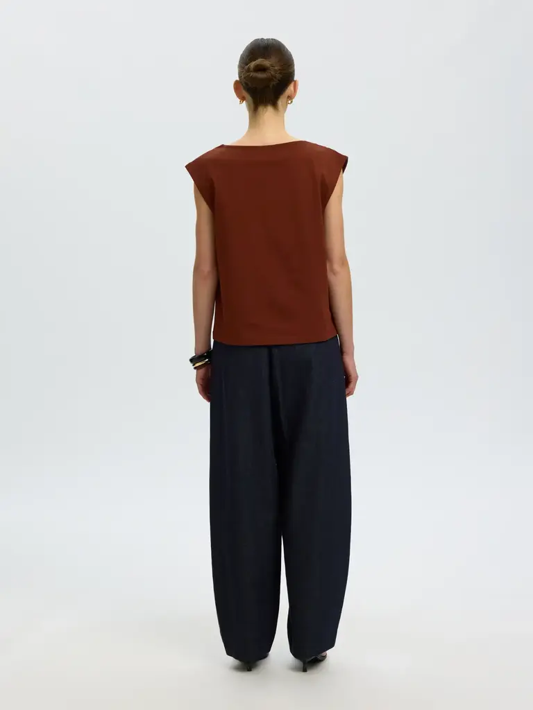 Selected Calli Top
