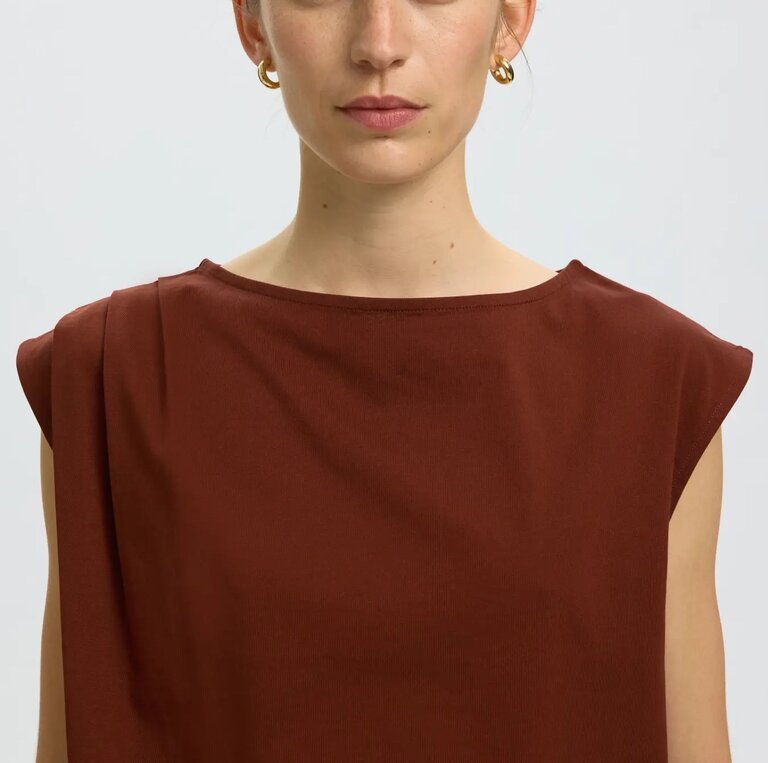 Selected Calli Top