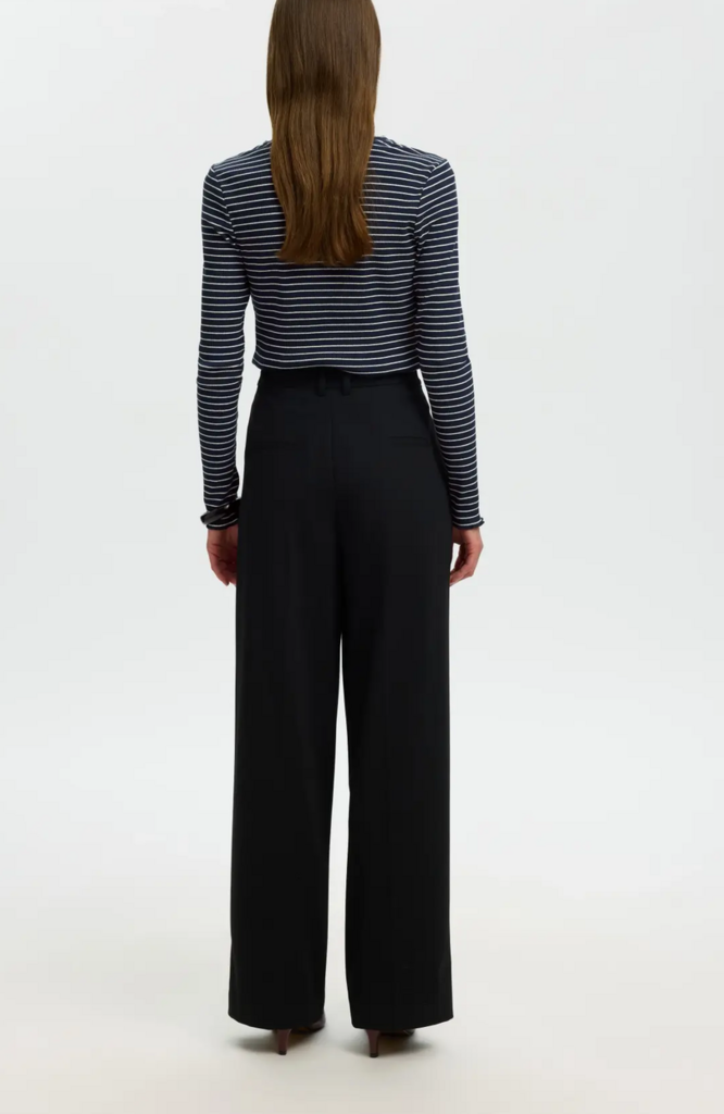 Selected Anna Crew Neck Tee