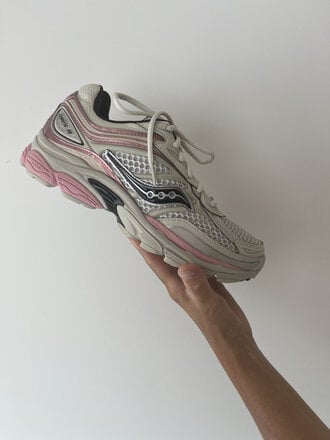 Saucony Progrid Omni 9
