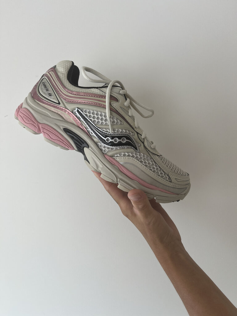 Saucony Progrid Omni 9