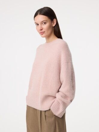 Knit-ted Wolf Pullover