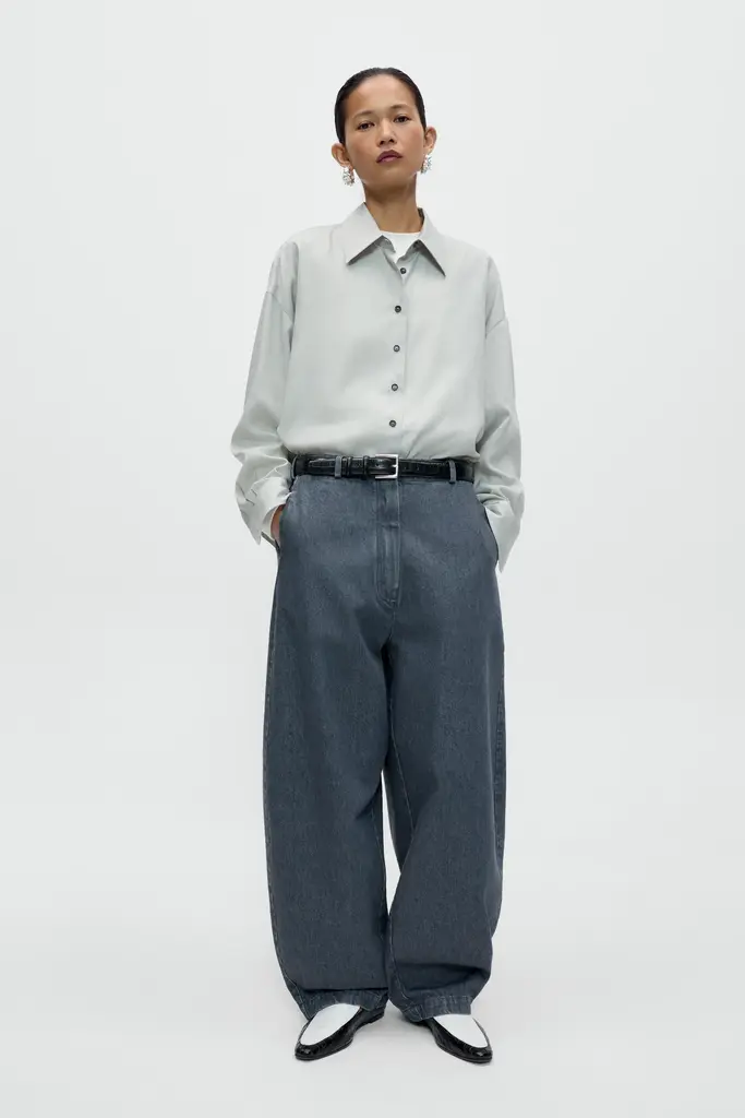 Cordera Washed Denim Curved Pants