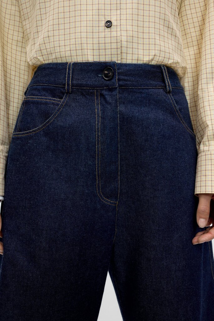 Cordera Curved Baggy Jeans