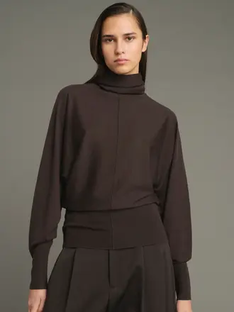 Soeur Lindsay Pullover