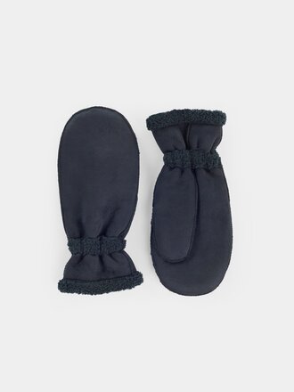 Knit-ted Kitty Gloves