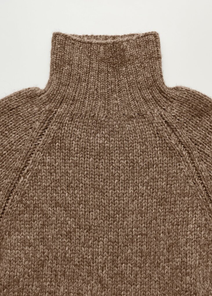 Aiayu Mechera Sweater