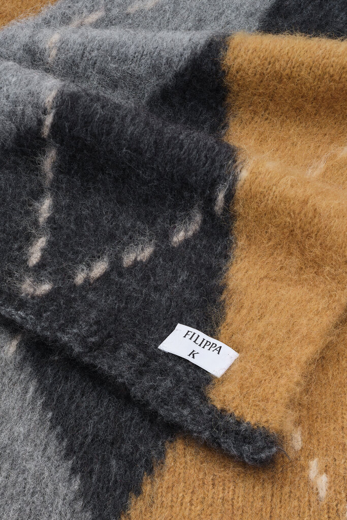 Filippa K Alpaca check scarf