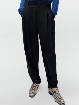 Cordera Carrot Pants