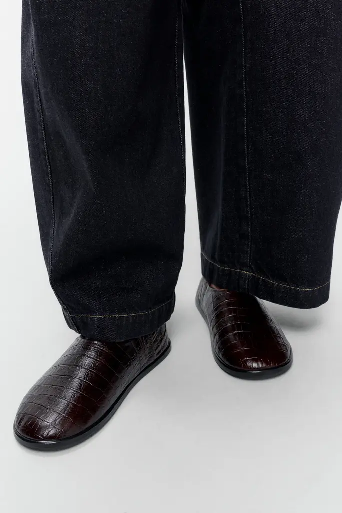 Cordera Crocodile Slipper