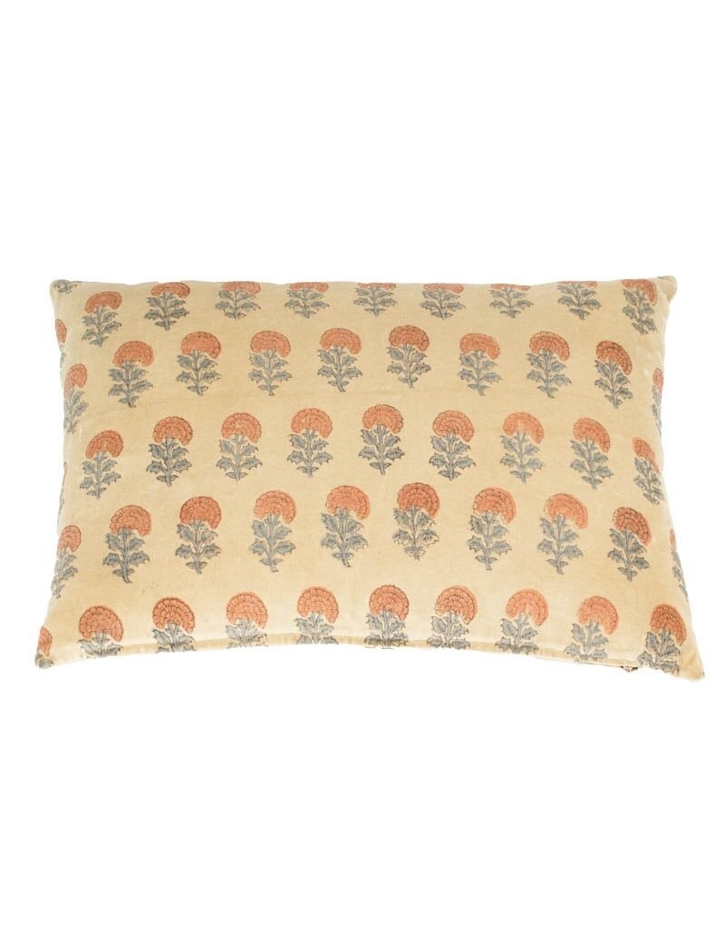 Damn Cushion with filling