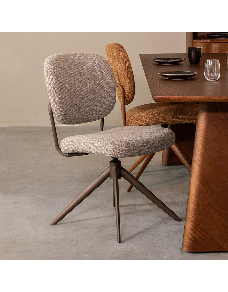 Damn LABEL51 Eetkamerstoel Geneva - Mushroom - Royal Boucle - Brons Metalen Frame