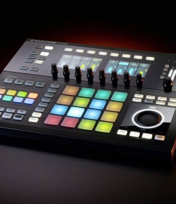 Native Instruments Maschine Studio