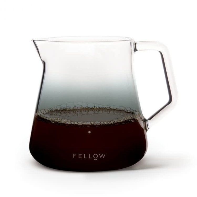 https://cdn.webshopapp.com/shops/272162/files/364959471/750x750x2/fellow-fellow-mighty-small-glass-carafe-smoke-grey.jpg