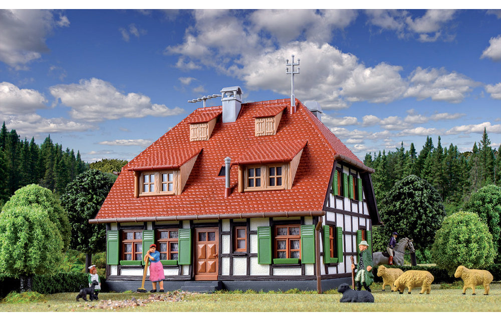 38165 H0 FACHWERK BAUERNHAUS