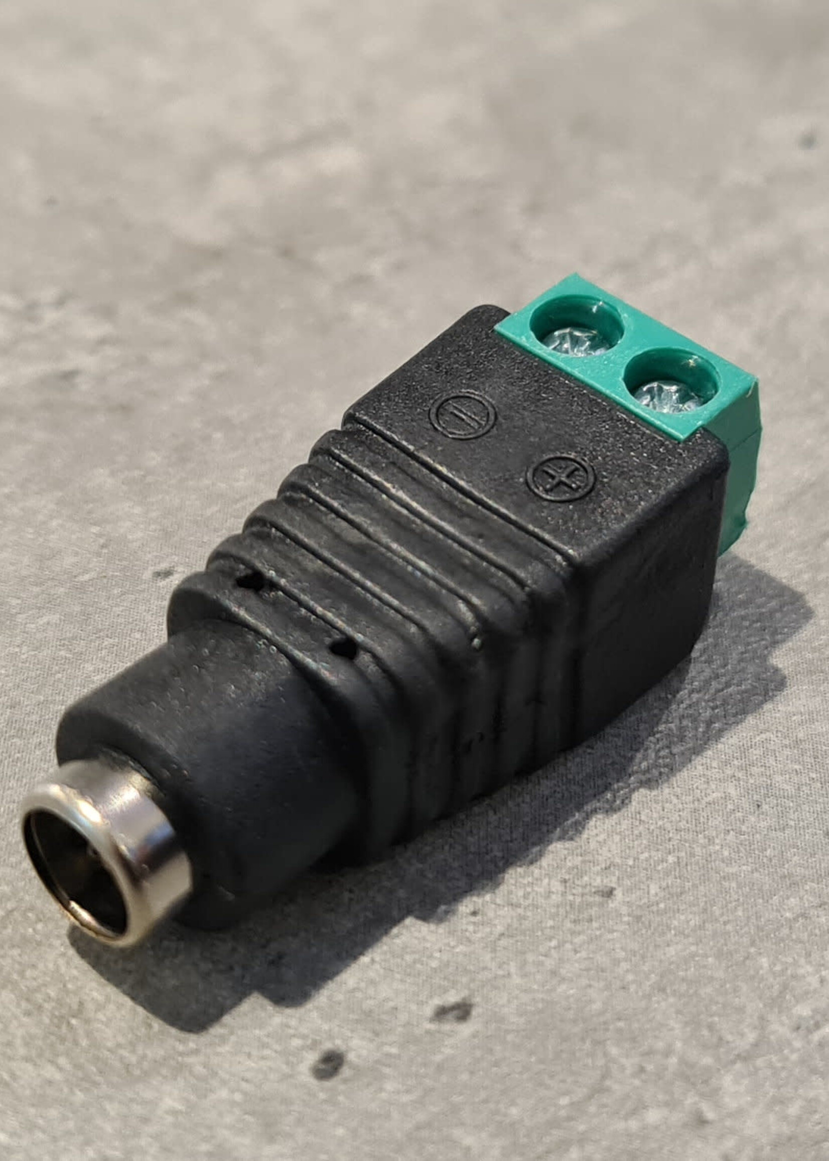 DTS DC Jack female  2.1 mm
