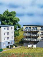 Auhagen AU14464 Wohnhäuser Je 75x52x93 mm oder;Je 75x52x75 mm(N)
