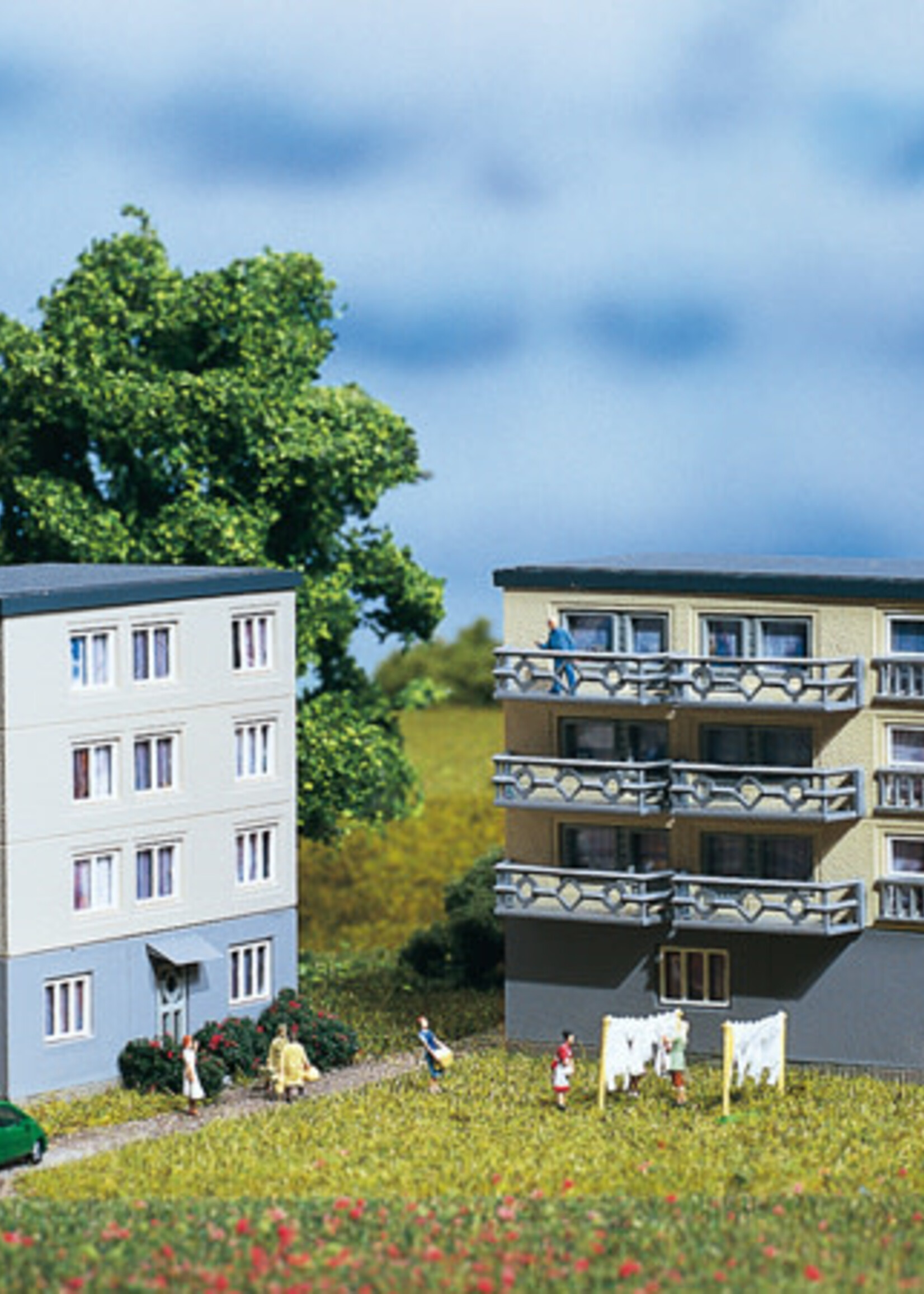 Auhagen AU14464 Wohnhäuser Je 75x52x93 mm oder;Je 75x52x75 mm(N)