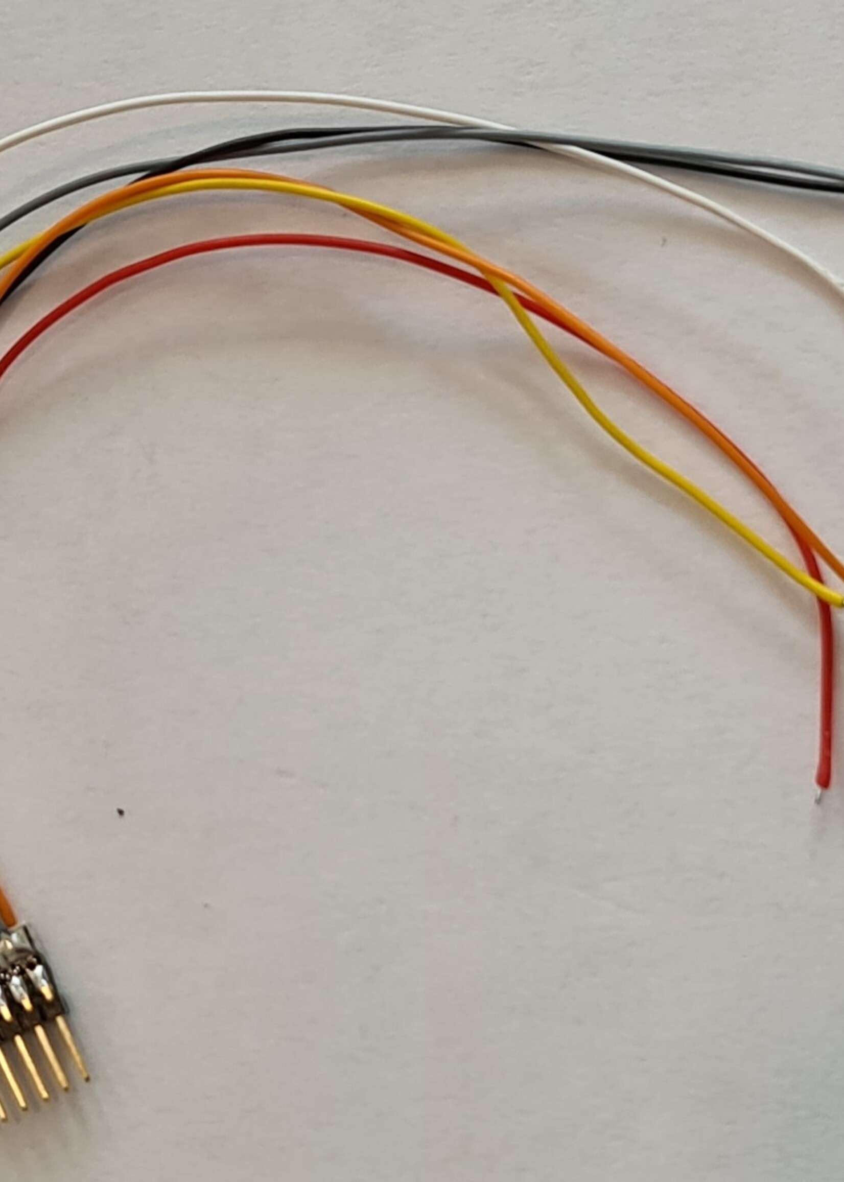 TrainOMatic NEM 651 adapter