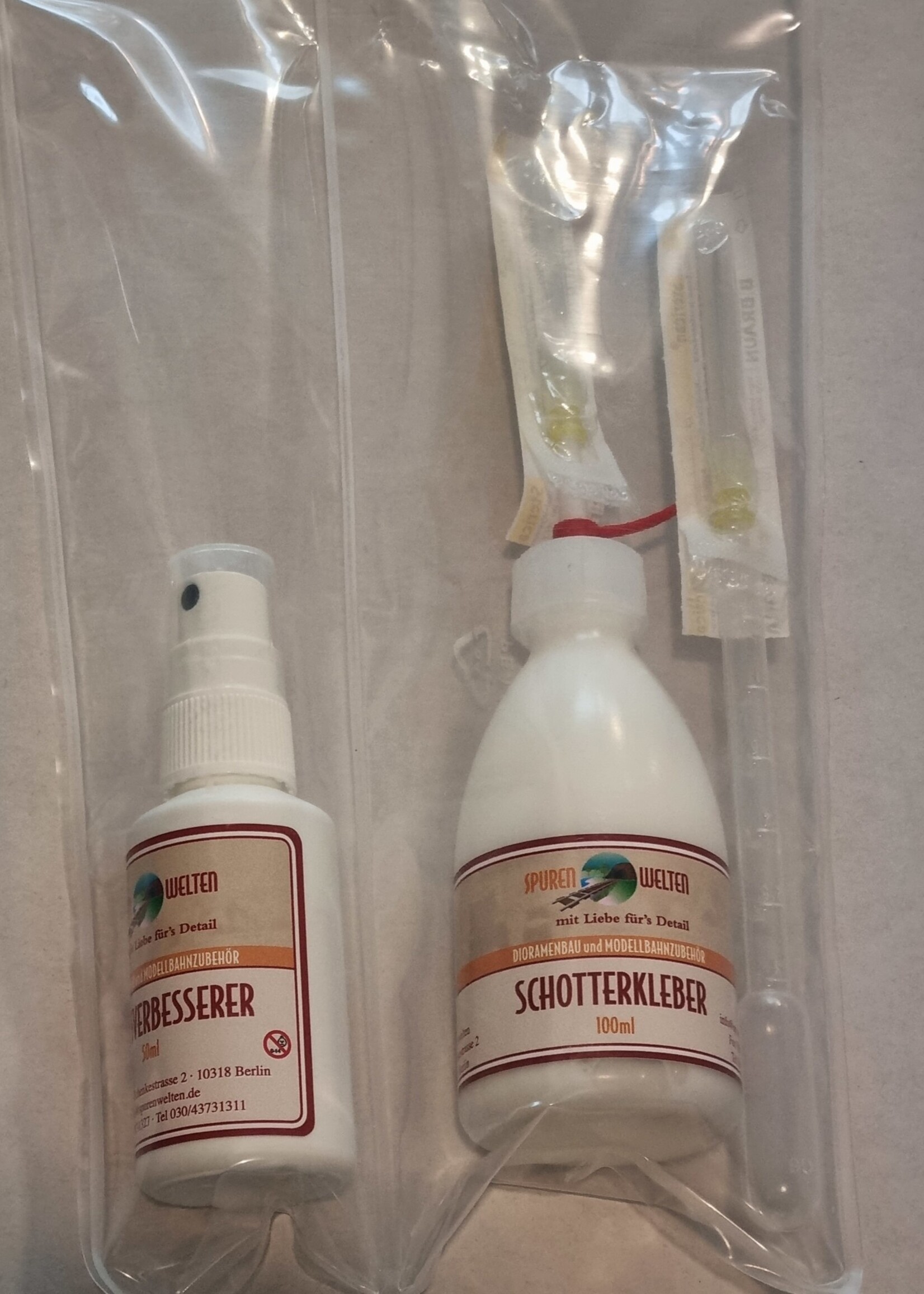 Spurenwelten Startset ballastlijm; 1 stuk 100ml ballastlijm 1 stuk 50ml Oppervlaktespanning verbreker, 1 stuk Pasteurpipet 3ml voor canule, 2 stuks canule 0,9 x70.