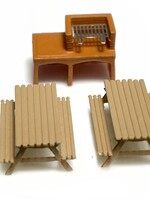 N-Train Parkbarbecue en 2 picknicktafels (211023)