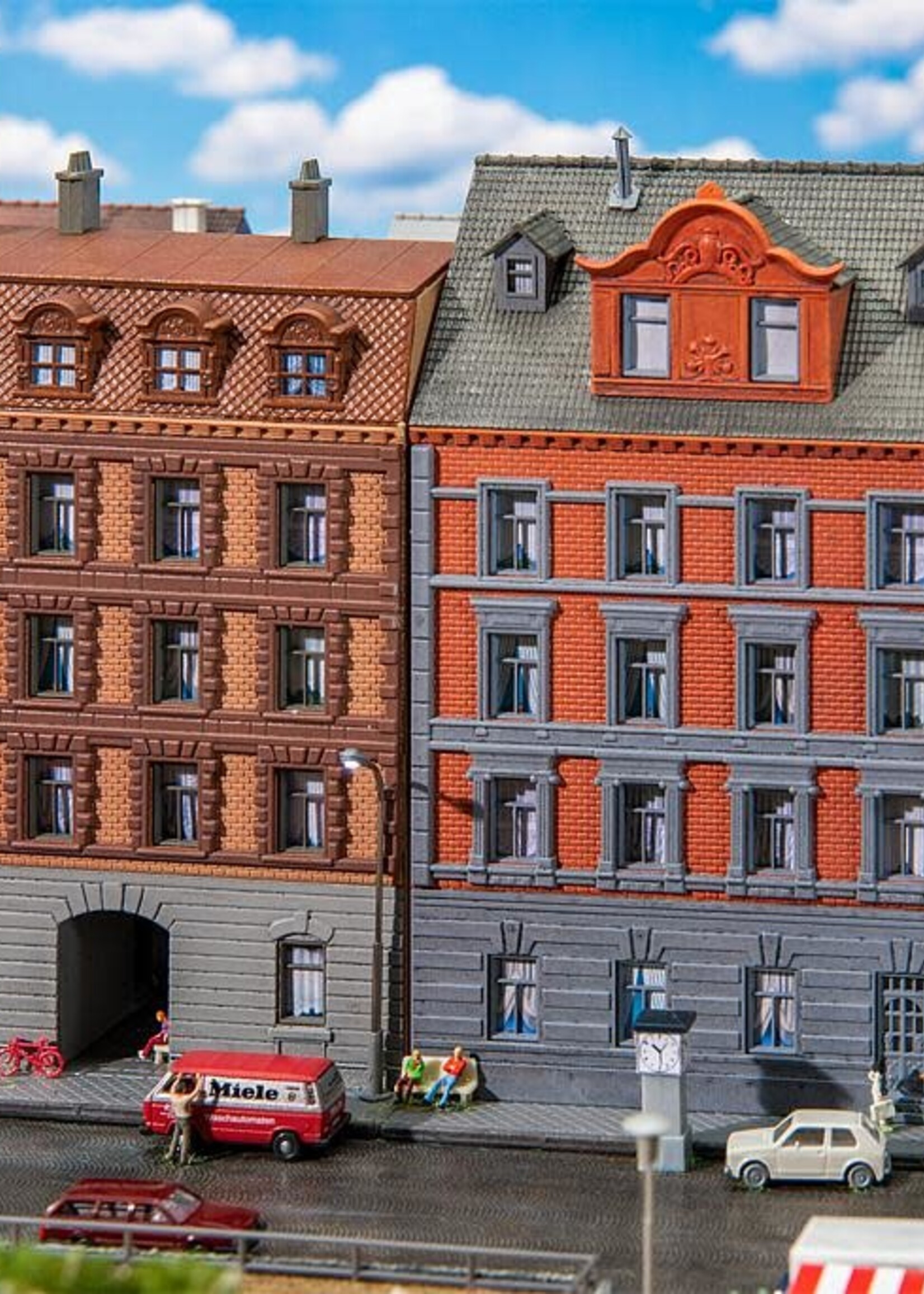 FALLER FALLER 231712 1/160 2 OUDE STADSHUIZEN (3/22) *