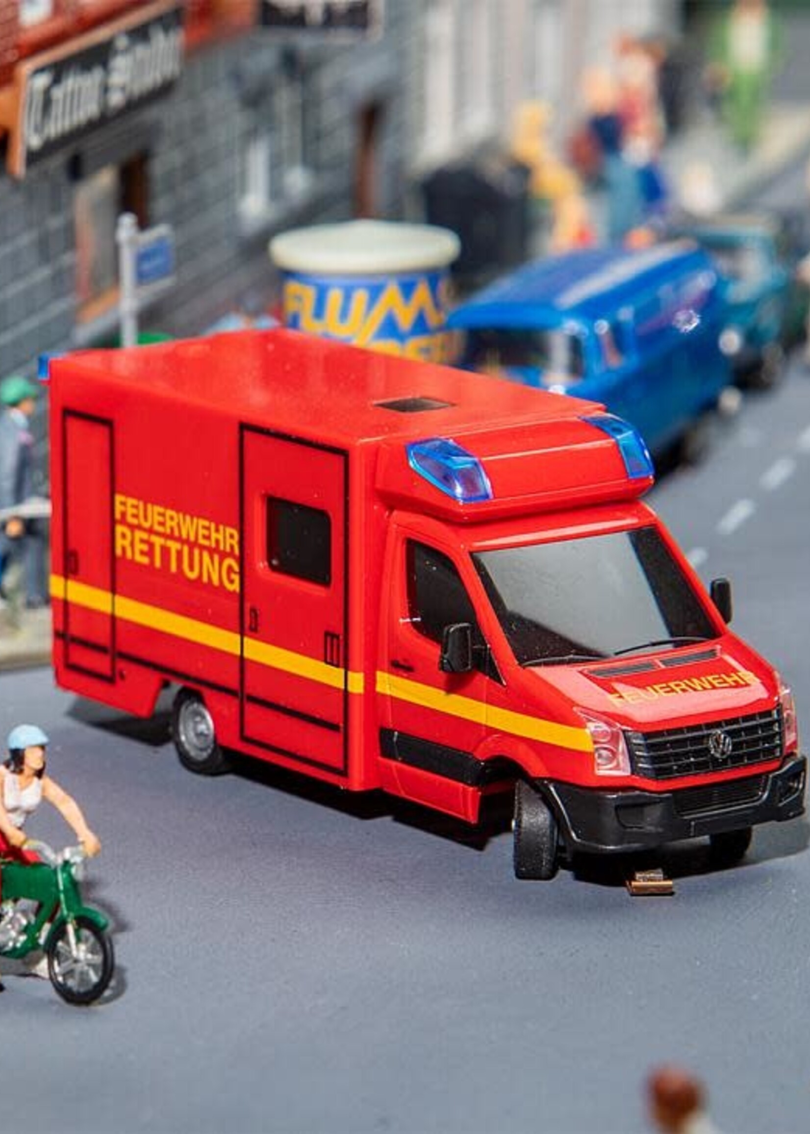 FALLER FALLER 161434 1/87 VW CRAFTER AMBULANCE (HERPA) (4/22) *