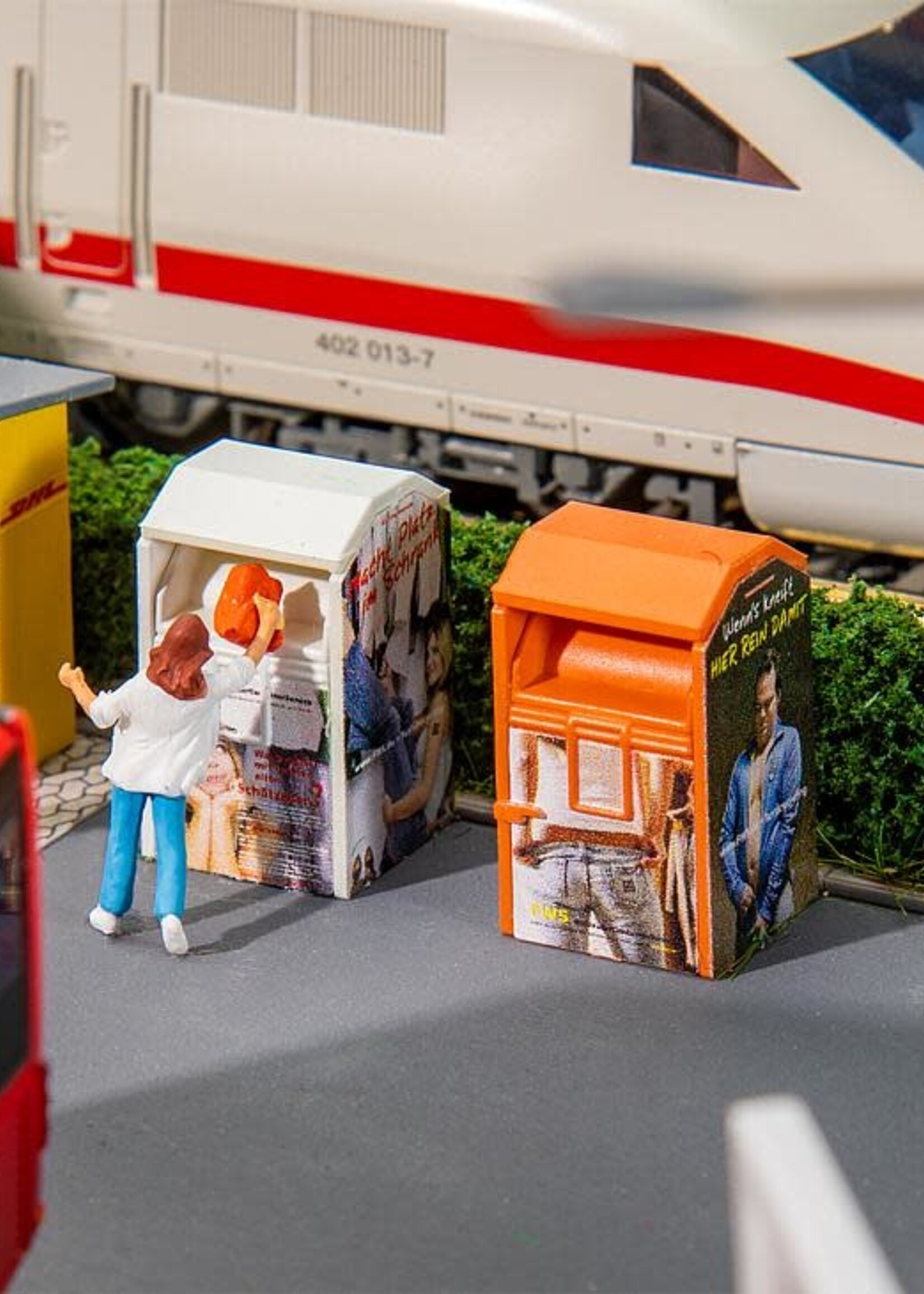 FALLER FALLER 180341 1/87 TEXTIELCONTAINERS 4 ST. (2/22) *
