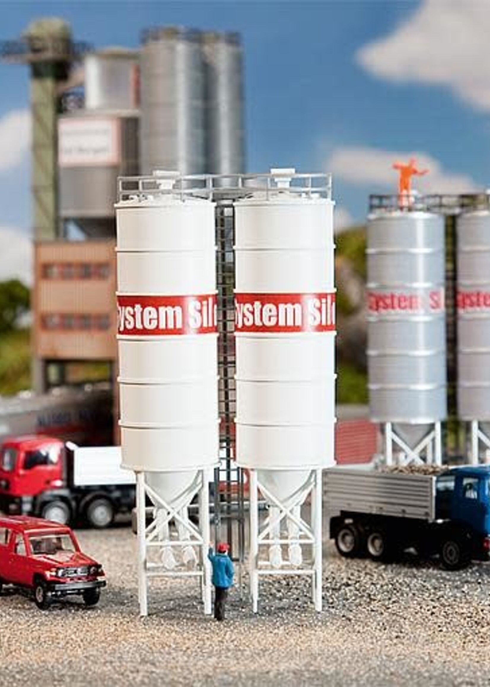 FALLER FALLER 130476 1/87 2 INDUSTRIESILO’S