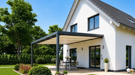 Verandapaleis T90 by Varisol – Handbediende onderdakzonwering