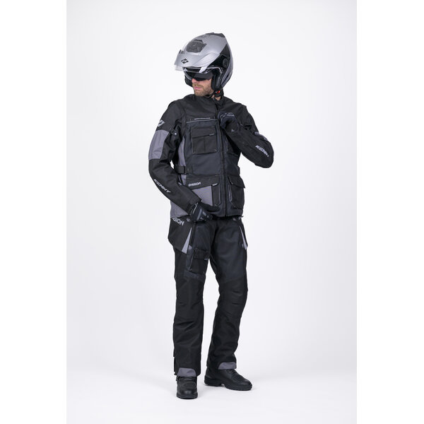 Evasion Jacket Black