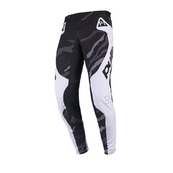 Pull In master Race Pants Camo Black