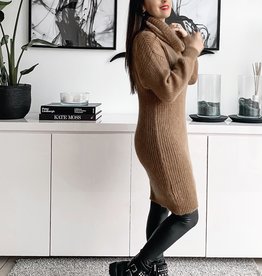 LANGE PULL STEFFIE BRUIN