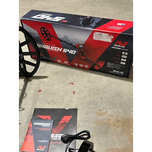 Gebruikte Metaaldetectors Occ 6: Minelab Vanquish 540 with Headphones